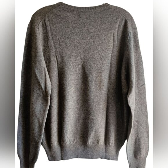 M🖤Polo by Ralph Lauren Men's Gray V-Neck Merino Wool Sweater - Picture 3 of 8